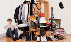 Место для хранения швабры, тряпок, веника, ведер и т.д.